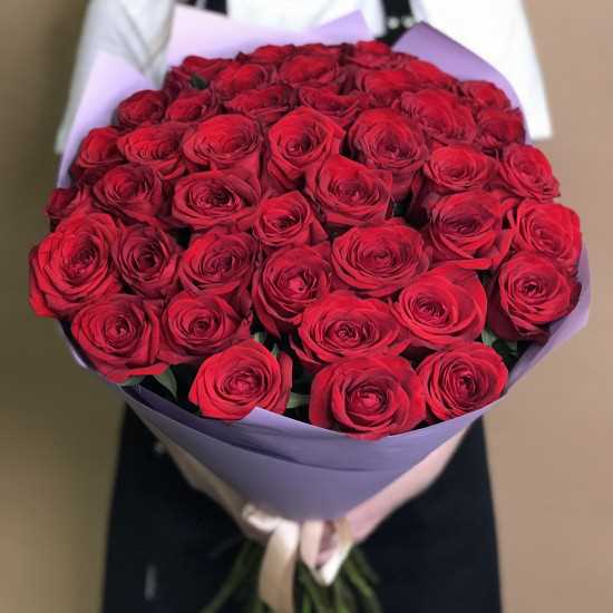 Какие цветы лучше дарить девушке?